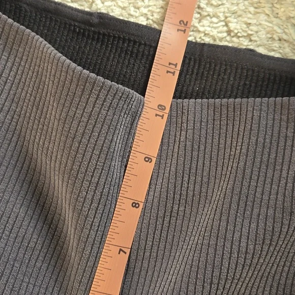 Lululemon Ribbed Softstream Hi-Rise Crop - Picture 7 of 10